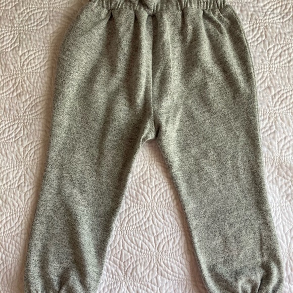 18-24m Baby Gap Softest Elastic Sweatpants - Picture 2 of 3